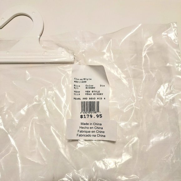 David's Bridal Pearl and Bead Veil V563 Ivory - Picture 13 of 15